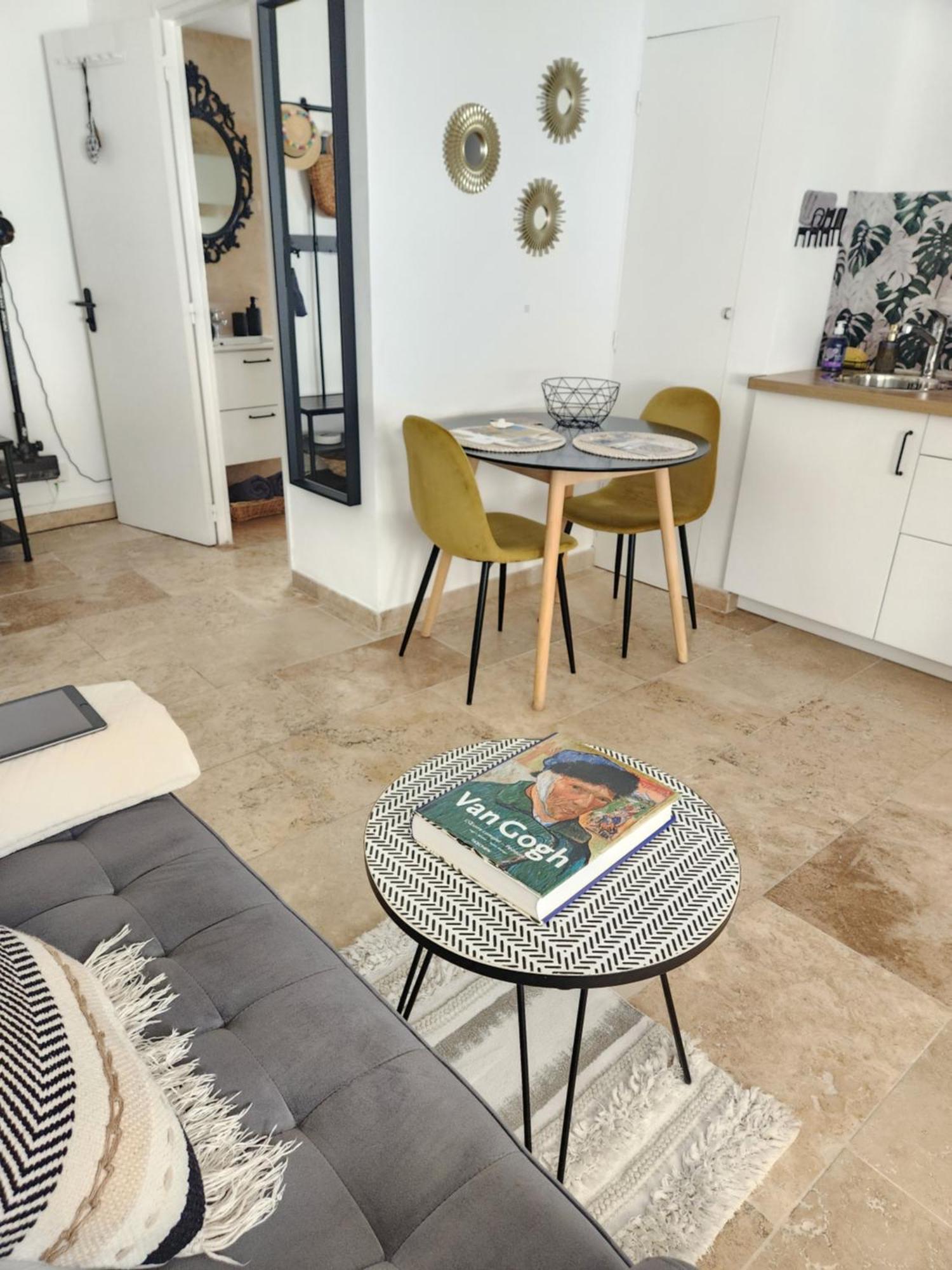 Apartamento Le Beffroi De Gaston Climatise Aix-en-Provence Exterior foto